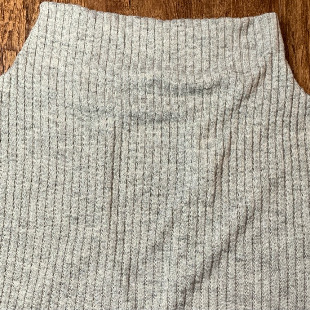 ASTR The Label Grey Cutout Mock Neck Ribbed Knit Sweater Cozy Feminine Size L - Picture 6 of 13